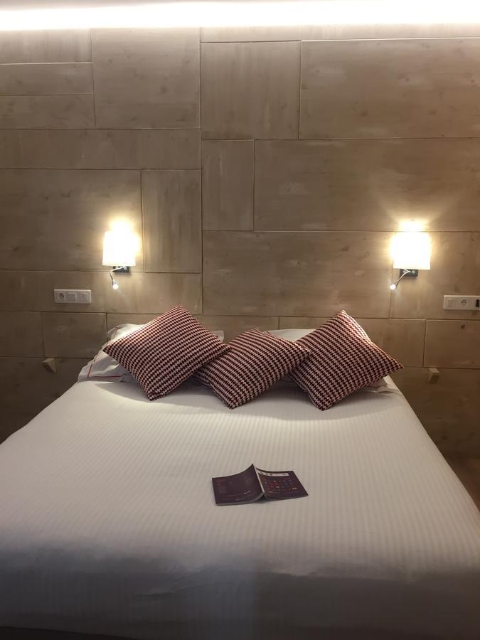 ดิ ออริจินัล บูทิก โฮเทล อาลิเซ เอวีย็อง-เล-แบ็ง Hotel เอวิยงเลบานส์ ภายนอก รูปภาพ